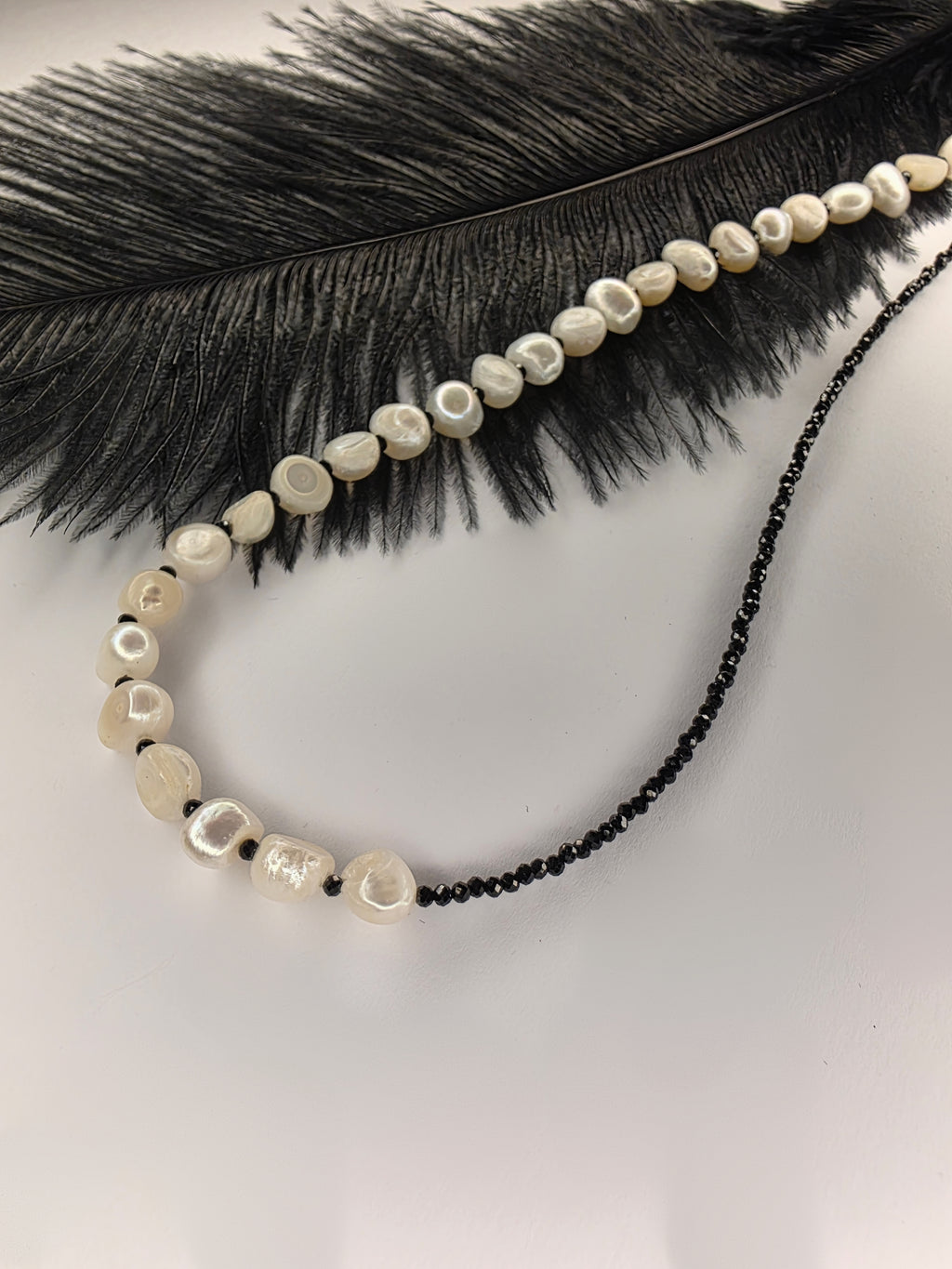 Juodojo švytėjimo perlai